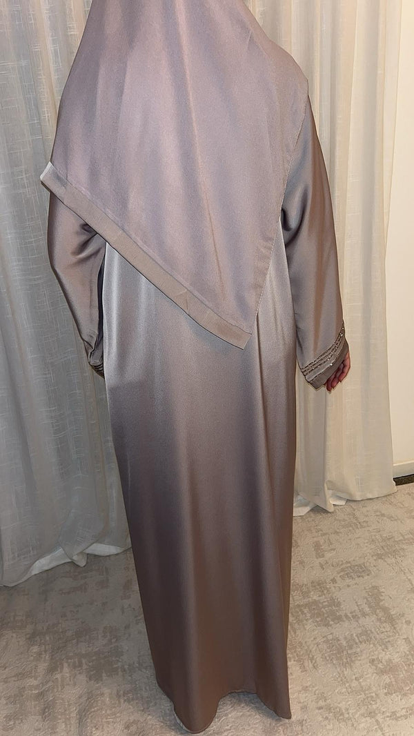 Abaya Manel nude