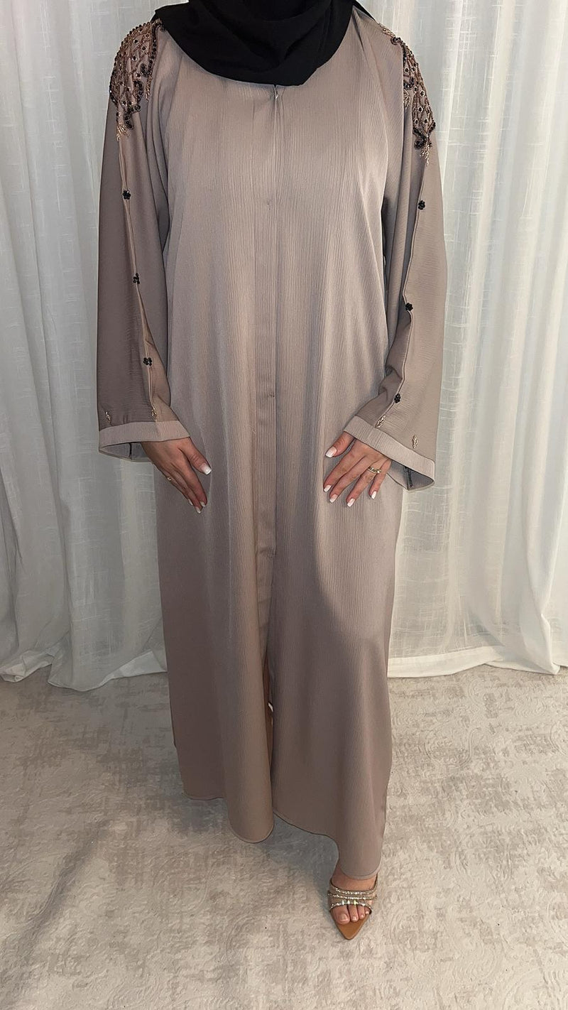 Abaya perlée nude claire